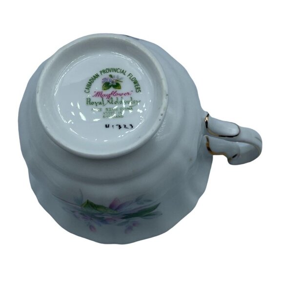 Vintage Royal Adderley English Bone China Cup and Saucer Canadian "Mayflower" - Picture 6 of 11